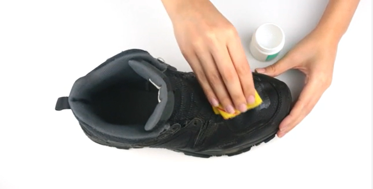 Hiking Boots 08