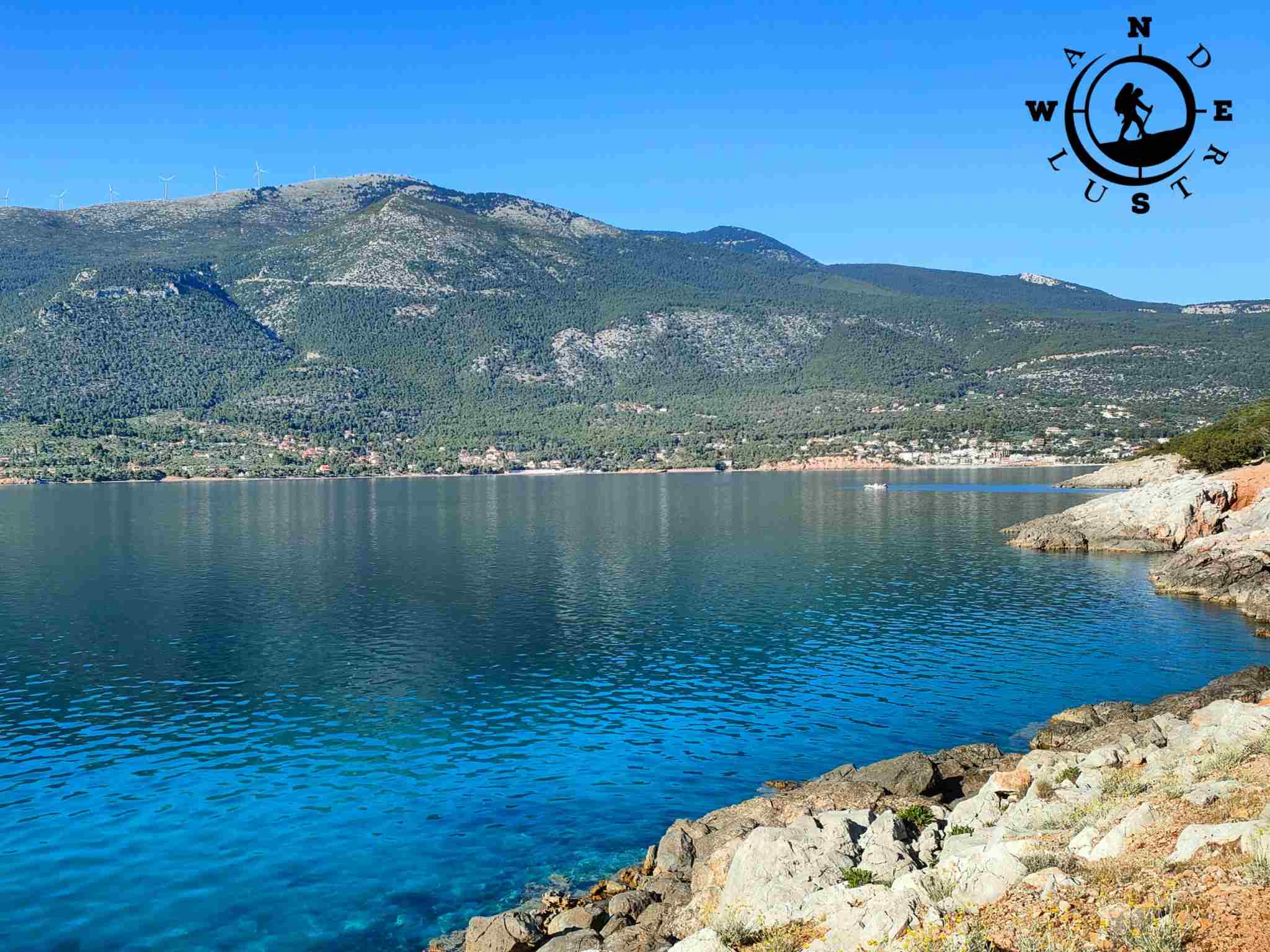 Καθαρά νερά και παραθαλάσσια διαδρομή στο Πόρτο Γερμενό