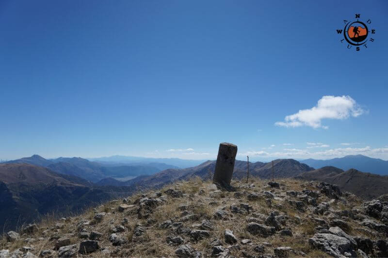 Summit point of Karoumpalo Peak on Mount Trachy, mountain hiking experience with Wanderlust Outdoor Activities